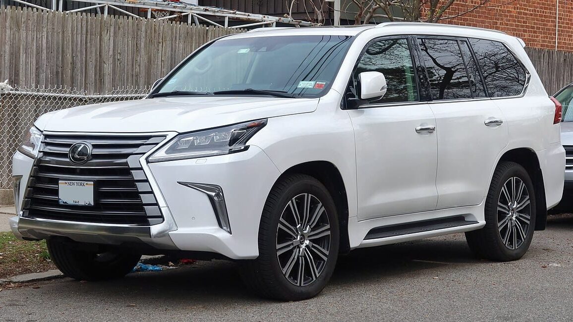 WhatsApp-Image-2025-04-26-at-23.41.16_5adcdc9a-edited Lexus Lx On Road Price, यहां जाने इसकी कीमत और फीचर्स के बारे में
